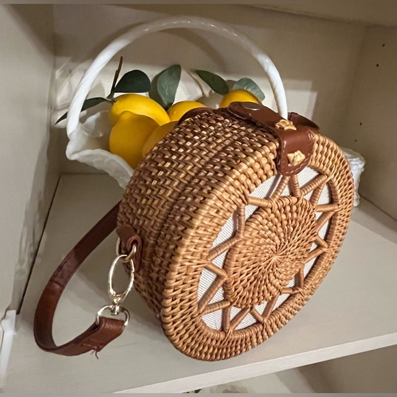 Sole Society Round Rattan Bag EUC - Picture 1 of 10
